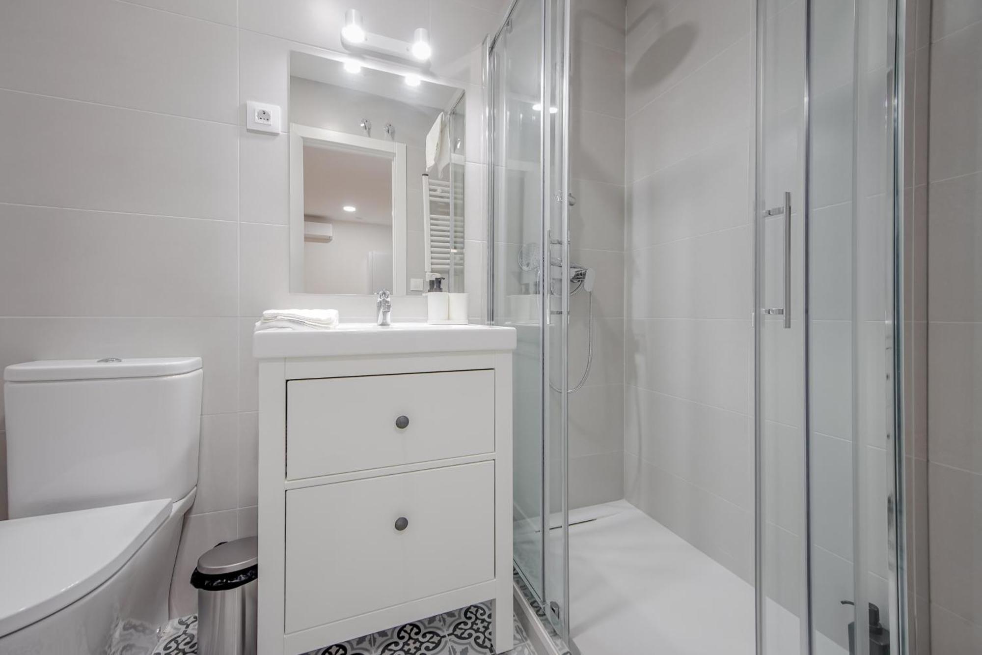 Cozy&New Apartment Para 6Pax En La Plaza De Tirso - Madrid E1 Esterno foto